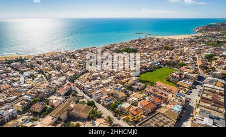 Panorama incroyable de Donnalucata d'en haut, Scicli, Ragusa, Sicile, Italie,Europe Banque D'Images