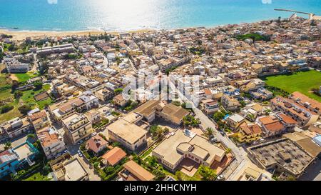 Panorama incroyable de Donnalucata d'en haut, Scicli, Ragusa, Sicile, Italie,Europe Banque D'Images