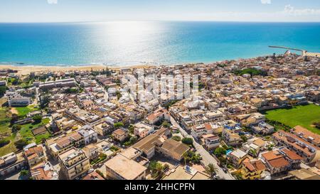 Panorama incroyable de Donnalucata d'en haut, Scicli, Ragusa, Sicile, Italie,Europe Banque D'Images