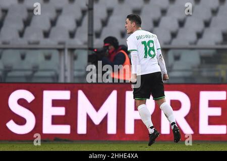 Turin, Italie.23 janvier 2022.Giacomo Raspadori des États-Unis Sassuolo célèbre après avoir inscrit un but lors du match de football Serie A entre le FC de Turin et le Sassuolo des États-Unis.Credit: Nicolò Campo/Alay Live News Banque D'Images