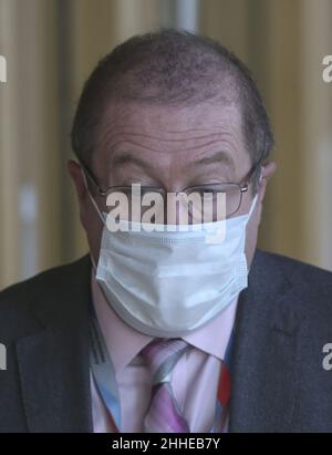 Photo du dossier datée du 06/10/20 de Graeme Dey qui a annoncé qu'il allait démissionner du poste de ministre écossais des transports pour des « raisons de santé ».Il a déclaré à Nicola Sturgeon que, bien qu'il ait été un « privilège absolu » de tenir ce poste, il n'était plus en mesure de donner à ce « rôle ministériel extrêmement important tout ce dont il a besoin à juste titre ».Date de publication : lundi 27 septembre 2021. Banque D'Images