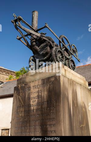 Royaume-Uni, pays de Galles, Merthyr Tydfil, High Street, modèle de la locomotive à vapeur originale de Trevehick sur le site d’essai du tramway Banque D'Images