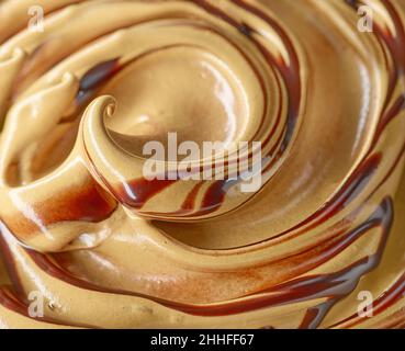 café fouetté mousse au chocolat caramel fond de dessert, vue de dessus Banque D'Images