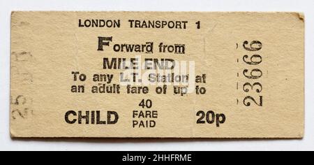 Vintage 1970s London transport Railway train Ticket Mile End Banque D'Images