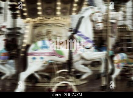 carrousel avec flou de mouvement Banque D'Images