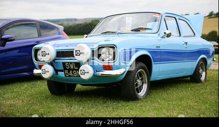 Un Ford Escort bleu MK1 RS2000. Banque D'Images