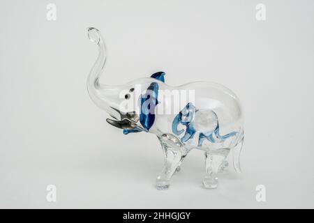 Art verre Murano style Lampwork éléphant soufflé à la main à l'intérieur des éléphants Banque D'Images