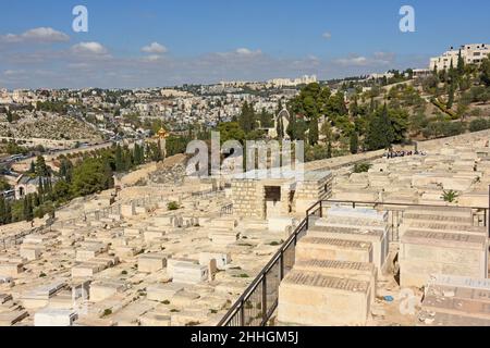 Cimetière juif sur les pentes du mont des oliviers, Jérusalem, Israël Banque D'Images