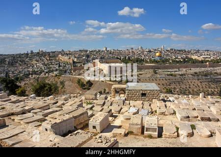 Cimetière juif sur les pentes du mont des oliviers, Jérusalem, Israël Banque D'Images