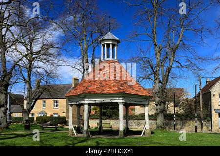 Le village vert au village de Harrold, comté de Bedfordshire, Angleterre, Royaume-Uni Banque D'Images