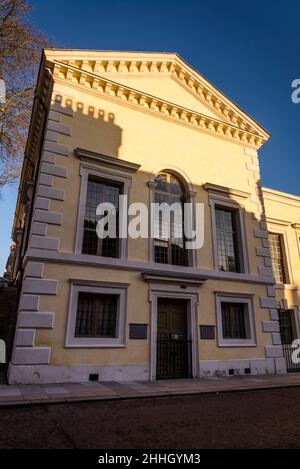 La Chapelle de la Reine, une chapelle du centre de Londres conçue par Inigo Jones au 17th siècle, située dans le quartier chic de St James, ville de Banque D'Images