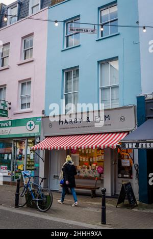 Exmouth Market, une rue à la mode semi-piétonne parsemée de boutiques indépendantes à Clerkenwell, dans le quartier londonien d'Islington, EC1, Londres, Engl Banque D'Images