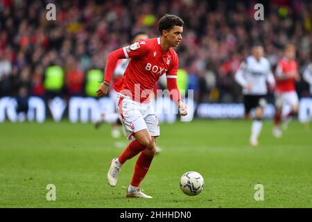 NOTTINGHAM, ROYAUME-UNI.JAN 22nd Brennan Johnson de la forêt de Nottingham en action pendant le match de championnat Sky Bet entre la forêt de Nottingham et le comté de Derby au City Ground, Nottingham, le samedi 22nd janvier 2022.(Credit: Jon Hobley | MI News) Credit: MI News & Sport /Alay Live News Banque D'Images