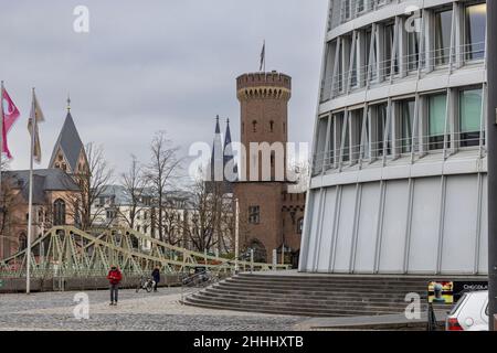 Musée du chocolat à Cologne, près du Rhin, par une journée hivernale Banque D'Images