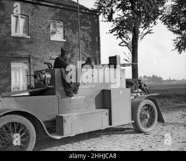 Voiture blindée belge vue en action pendant la bataille d'Audeghem septembre 26th 1914. Banque D'Images