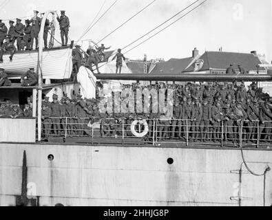 Une partie du corps expéditionnaire britannique vu ici arrivant au Havre, France septembre 1914 Banque D'Images