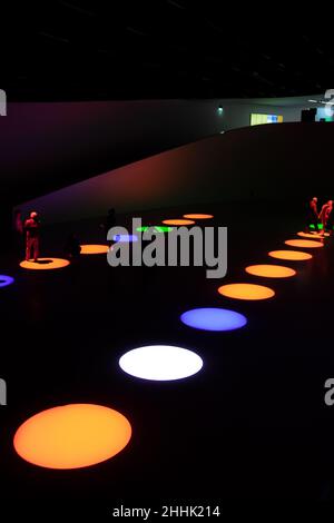 Exposition de lumière du Musée Maat Banque D'Images