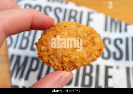 Impossible Chicken Nuggets, nuggets de poulet à base de plantes provenant d'Impossible Foods, sont visibles sur une table au restaurant Gott's Roadside à Walnut Creek, Californie, le 13 septembre 2021.Photo avec l'aimable autorisation de Sftm. Banque D'Images