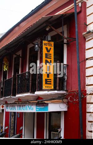 Une photo d'une rue dans le nord de goa Banque D'Images