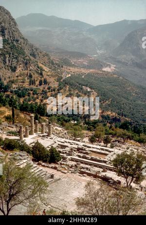 Temple d'Apollon, Delphes, Grèce, en 1974 Banque D'Images