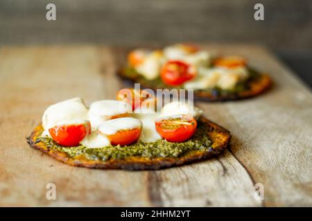 pizza maison maison en bois mini Banque D'Images