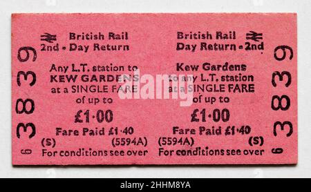 Vintage 1970s London British Railway train Ticket - Kew Gardens Banque D'Images