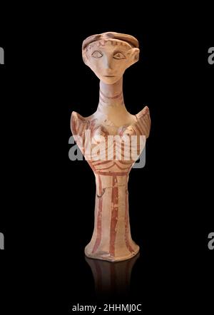 Statuette de figurine de poterie mycénienne d'une déesse faite sur une roue de poterie, Tiryns Basse Citadelle, 12th cent BC..Sur fond noir.Photographie Banque D'Images