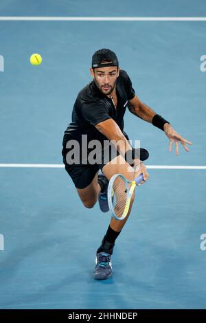 Melbourne, Australie.25th janvier 2022.MATTEO BERRETINI (ITA) en action à l'Open d'Australie de 2022 le mardi 2022 janvier, Melbourne Park crédit: Corleve/Alay Live News Banque D'Images