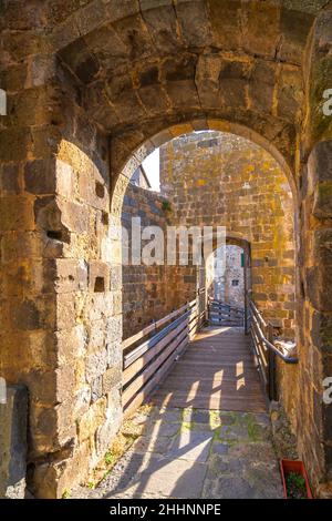 Paysage urbain.Rocca Monaldeschi della Cervara forteresse, Bolsena, Latium, Italie, Europe Banque D'Images