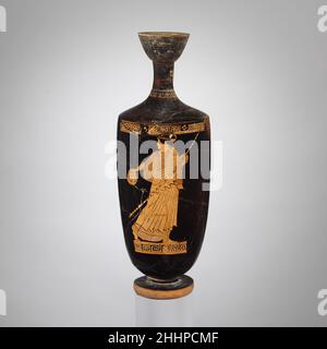 Terre cuite lekythos (pot à huile) ca.470 C.-B. attribué à la Déesse d'artiste-peintre d'Oionokles avec un phiale (bol de libation) et un scepterWhile les Grecs ont fait des offrandes à leurs dieux, pendant la période classique, les dieux sont souvent montrés exécutant des libations ou tenant des objets rituels, le plus souvent un phiale.La question est de savoir si les divinités exécutent un rituel ou sont présentées comme les bénéficiaires.Lekythos de terre cuite (bocal à huile) 252963 : attribué à l'artiste-peintre Oionokles, lekythos de terre cuite (bocal à huile), ca.470 C.-B., terre cuite, H. 14 po.(35,6 cm).Metropolitan Museum of Art, New York.Etch Banque D'Images