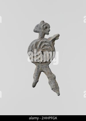 Figure principale d'un guerrier avec une lance et un bouclier 6th–5th siècle C.-B. grec, Laconien de petites figurines votives plates de plomb moulé ont été trouvées en grande quantité dans les sanctuaires anciens de Laconia;Plus de cent mille, datant du septième siècle avant Jésus-Christ à la période classique, ont été consacrés à la déesse Artemis Orthia dans Sparta.Figure principale d'un guerrier avec une lance et un bouclier 251644 grec, Laconien, figure principale d'un guerrier avec une lance et un bouclier, 6th?5th siècle avant J.-C., plomb, hauteur: 1 15/16 po.(4,9 cm).Metropolitan Museum of Art, New York.Don de A. J. B. Wace, 1924 Banque D'Images