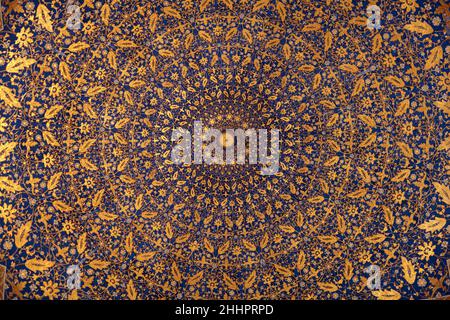 Dôme de Tilya Kori Madrasah à Samarkand, Ouzbékistan Banque D'Images