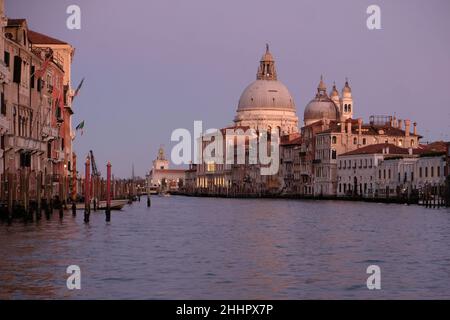 Vue sur Venise sur le coucher du soleil. Banque D'Images