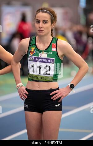 MANCHESTER - ANGLETERRE 23 JANV. 22: Lorena Martin (ESP) en compétition dans la course féminine 800m au Boxx United Manchester Indoor Tour, Manchester Regional Banque D'Images