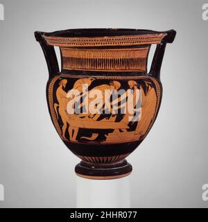 Terre cuite colonne-krater (bol pour mélanger le vin et l'eau) ca.460–450 C.-B. attribué à l'artiste-peintre de Cleveland Obverse, satyres la lecture des raisins en présence de DionysoReverse, satyres et maenadCette scène est une autre dans laquelle satyrs effectue des tâches humaines; voici un pour lequel ils sont particulièrement qualifiés.La représentation est significative comme illustration de l'équipement qui a été utilisé dans l'ancienne Attique.Cocolumn-krater en terre cuite (bol pour mélanger le vin et l'eau) 254177 : attribué au Cleveland Painter, column-krater en terre cuite (bol pour mélanger le vin et l'eau), ca.460?450 C.-B., Terr Banque D'Images