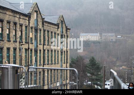 Journée de brouillard à Halifax, dans le Yorkshire, en Angleterre Banque D'Images