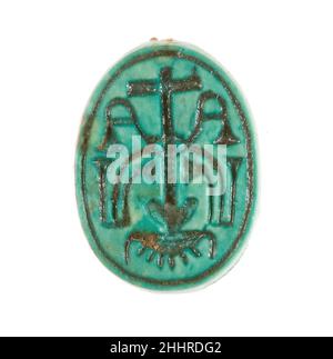 Scarab inscrit avec un motif hiéroglyphique ca.1479–1458 C.-B. Nouveau Royaume.Scarab inscrit avec un motif hiéroglyphique ca.1479–1458 C.-B.Stéatite (émaillée).Nouveau Royaume.D'Égypte, haute Égypte, Thèbes, Deir el-Bahri, Temple de Hatshepsut,Dépôt de fondation 7 (G), fouilles de la MMA, 1926–27.Dynastie 18, tôt Banque D'Images