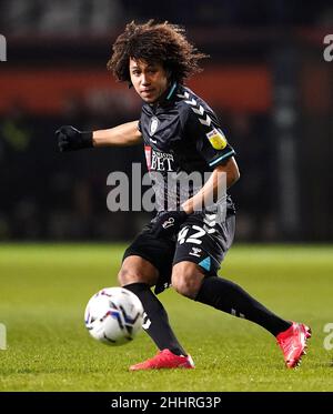 Le Han-Noah Massengo de Bristol City pendant le match du championnat Sky Bet à Kenilworth Road, Luton.Date de la photo: Mardi 25 janvier 2022. Banque D'Images