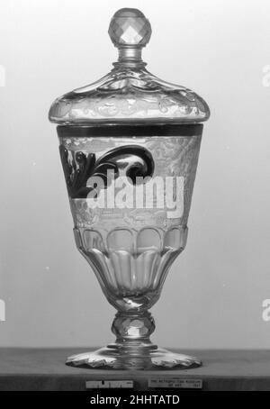 Cuvette debout avec couvercle env.1750 Allemand, Silésie.Cuvette debout avec couvercle.Allemand, Silésie. CA.1750. Verre.Verre Banque D'Images