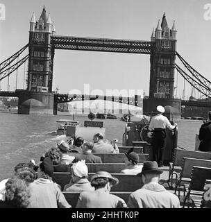 Un bateau à vapeur de plaisance sur la Tamise, Londres.30th mai 1950. Banque D'Images