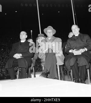 L'évangéliste américain Billy Graham à Wembley lors de sa visite à Londres.11th mai 1955. Banque D'Images