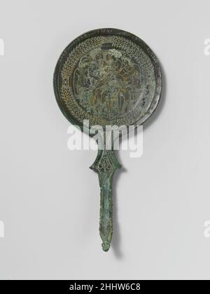 Miroir en bronze 3rd siècle av. J.-C. Etruscan inscrit (rétrograde) : Achle (Achille), Thethis (Thetis), Uthste (Odysseus), Elinei (Helen), Menle (Menelaus).Miroir en bronze 251054 étrusque, miroir en bronze, 3rd Century B.C., bronze, autre : 5 1/4 x 10 9/16 po.(13,3 x 26,8 cm).Metropolitan Museum of Art, New York.Fonds Rogers, 1921 (21.88.28) Banque D'Images
