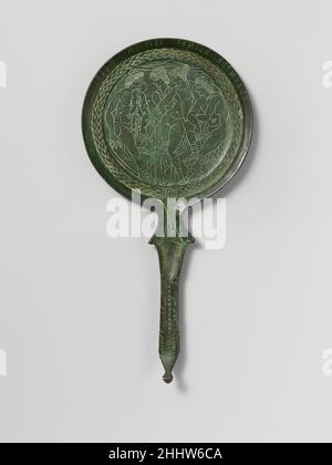 Miroir en bronze 3rd siècle av. J.-C. Etruscan inscrit (rétrograde) : Achle (Achille), Crisitha (Chryseis), Elinei (Helen), Elchsntre (Paris).Miroir en bronze 251053 étrusque, miroir en bronze, 3rd Century B.C., bronze, longueur 10 5/16 (26,2 cm); diamètre 5 3/16in.(13,2 cm).Metropolitan Museum of Art, New York.Fonds Rogers, 1921 (21.88.27) Banque D'Images