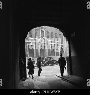Threadneedle Street, Londres vue de Austin Friars 12th mars 1954 Banque D'Images