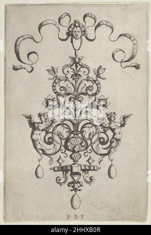 Panneau vertical avec conception pour une suspension, d'Ars HIS Myronis Nobilis Effingitus Pagellulis ca.1600 Paul Birckenhultz German Design pour une suspension à bijoux, avec un ruban et un masque féminin en haut au centre et trois perles descendant du bas.Panneau vertical avec design pour une suspension, d'Ars HIS Myronis Nobilis Effingitus Pagellulis 423596 Banque D'Images