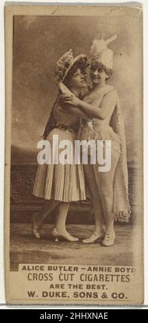 Alice Butler et Annie Boyd, de la série Actors and Actresses (N145-3) émise par Duke Sons & Co. Pour promouvoir les cigarettes Cross Cut 1880s émises par W. Duke, Sons & Co. Cartes professionnelles de l'ensemble « Actors and Actresses » (N145-3),Publié en 1880s par W. Duke Sons & Co. Pour promouvoir les cigarettes Cross Cut.Il existe huit sous-ensembles de la série N145.Divers sous-ensembles arborent différents modèles de cartes et font également la promotion de différentes marques de tabac représentées par W. Duke Sons & Company.Cette carte provient du troisième sous-ensemble, N145-3.Notez que les noms des acteurs sont orthographiés différemment sur les cartes dans l'ensemble et ne le sont pas Banque D'Images