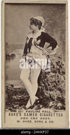 Carte numéro 357, Pauline Hall, de la série Actors and Actresses (N145-5) émise par Duke Sons & Co. Pour promouvoir les cigarettes Cameo 1880s émise par W. Duke, Sons & Co. Cartes professionnelles de l'ensemble « Actors and Actresses » (N145-5),Publié en 1880s par W. Duke Sons & Co. Pour promouvoir les cigarettes Cameo.Il existe huit sous-ensembles de la série N145.Divers sous-ensembles arborent différents modèles de cartes et font également la promotion de différentes marques de tabac représentées par W. Duke Sons & Company.Cette carte provient du cinquième sous-ensemble, N145-5.Notez que les noms des acteurs sont orthographiés différemment sur les cartes dans l'ensemble et ne dépendent pas Banque D'Images