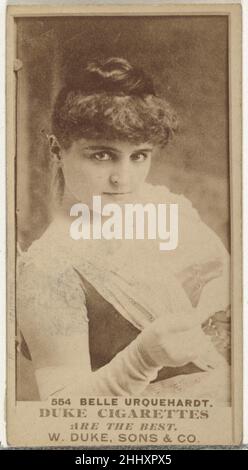 Carte numéro 554, Belle Urquehardt, de la série Actors and Actresses (N145-7) émise par Duke Sons & Co. Pour promouvoir Duke cigarettes 1880s émise par W. Duke, Sons & Co. Cartes professionnelles de l'ensemble « Actors and Actresses » (N145-7),Publié en 1880s par W. Duke Sons & Co. Pour promouvoir Duke cigarettes.Il existe huit sous-ensembles de la série N145.Divers sous-ensembles arborent différents modèles de cartes et font également la promotion de différentes marques de tabac représentées par W. Duke Sons & Company.Cette carte provient du septième sous-ensemble, N145-7.Notez que les noms des acteurs sont orthographiés différemment sur les cartes dans l'ensemble et ne sont pas de Banque D'Images