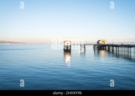 Station de canot de sauvetage Mumbles Pier, pays de Galles du Sud, Royaume-Uni Banque D'Images