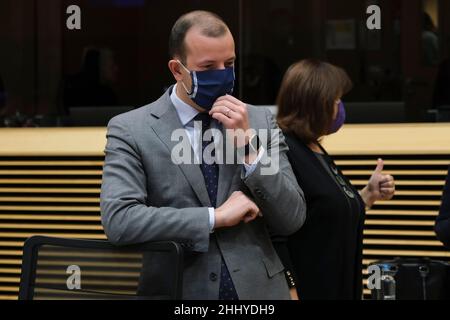 Bruxelles, Belgique.26th janvier 2022.Commissaire européen, M. Virginijus Sinkevicius, au début de la réunion du Collège des commissaires à la Commission européenne à Bruxelles, Belgique, le 26 janvier 2022.Crédit: ALEXANDROS MICHAILIDIS/Alamy Live News Banque D'Images